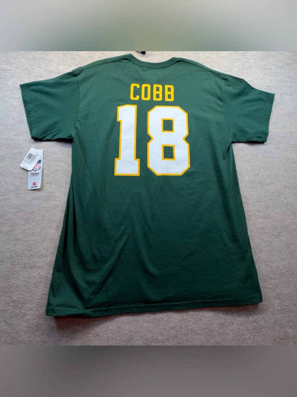 Green Bay Packers Randall Cobb #18 NFL Team Apparel T-Shirt Men’s L NWT